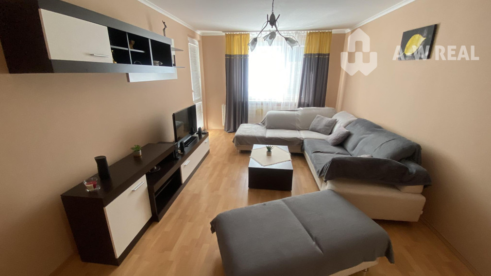 PRENAJATÉ 0918197701-Na prenájom kompletne zariadený 3 izbový byt na sídlisku Mateja Corvína vo Veľkom Mederi od 1 - ého decembra