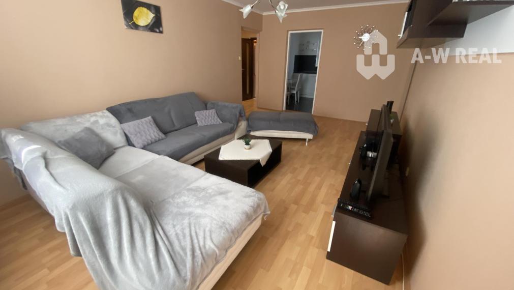 0918197701-Na prenájom kompletne zariadený 3 izbový byt na sídlisku Mateja Corvína vo Veľkom Mederi od 1 - ého decembra