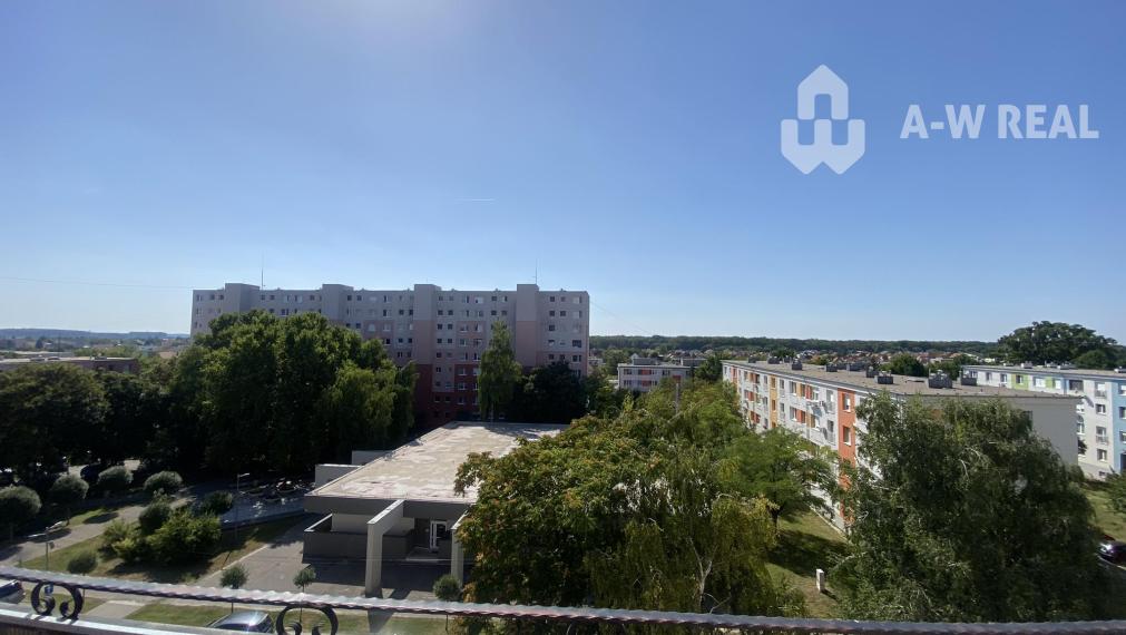 0918197701-Na prenájom kompletne zariadený 3 izbový byt na sídlisku Mateja Corvína vo Veľkom Mederi od 1 - ého decembra