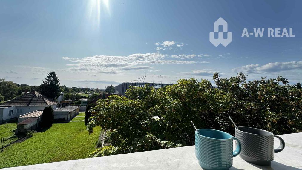 0918197701-Na prenájom  3 izbový byt po rekonštrukcii s balkónom na ulici Ružový háj v Dunajskej Strede