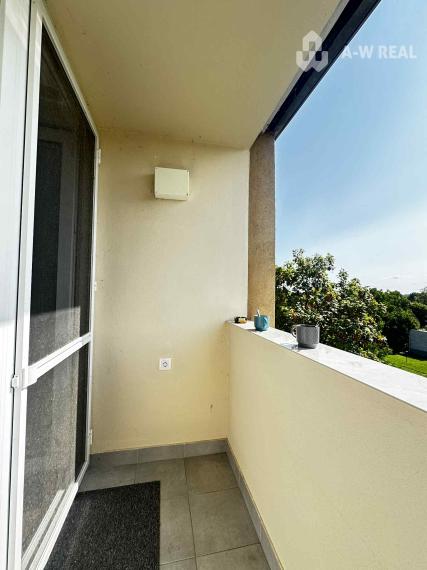 0918197701-Na prenájom  3 izbový byt po rekonštrukcii s balkónom na ulici Ružový háj v Dunajskej Strede