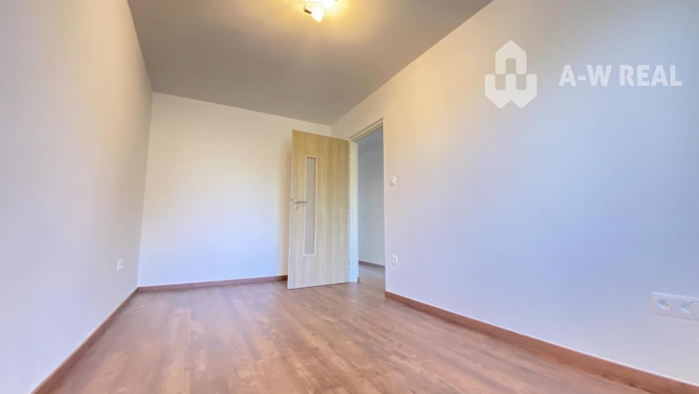 0918197701-Na prenájom  3 izbový byt po rekonštrukcii s balkónom na ulici Ružový háj v Dunajskej Strede