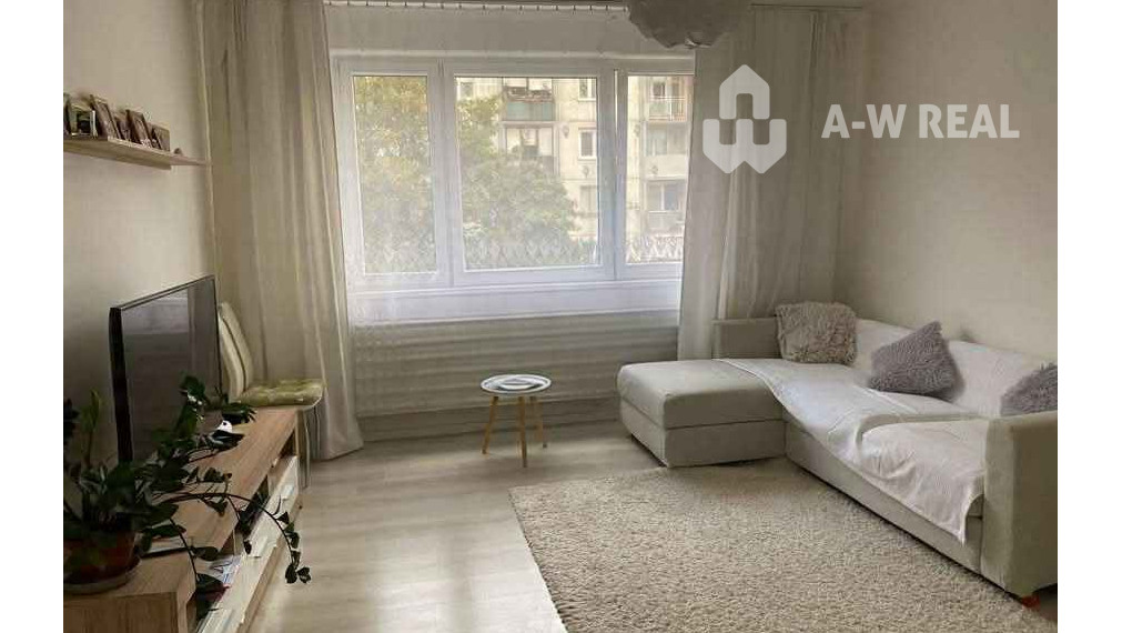 0918197701 -Na predaj 3 izbový byt na 2 poschodí s výťahom za priateľskú cenu v DS na Nám. Priateľstva 118 000,- €