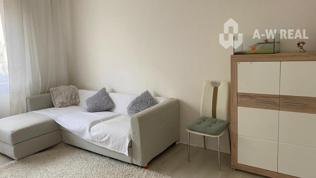 Na predaj 3 izbový byt na 2 poschodí s výťahom za priateľskú cenu v DS na Nám. Priateľstva 118 000,-€