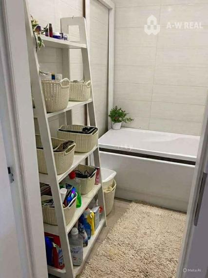 Na predaj 3 izbový byt na 2 poschodí s výťahom za priateľskú cenu v DS na Nám. Priateľstva 118 000,-€