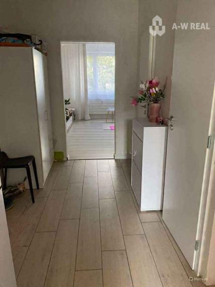 Na predaj 3 izbový byt na 2 poschodí s výťahom za priateľskú cenu v DS na Nám. Priateľstva 118 000,-€