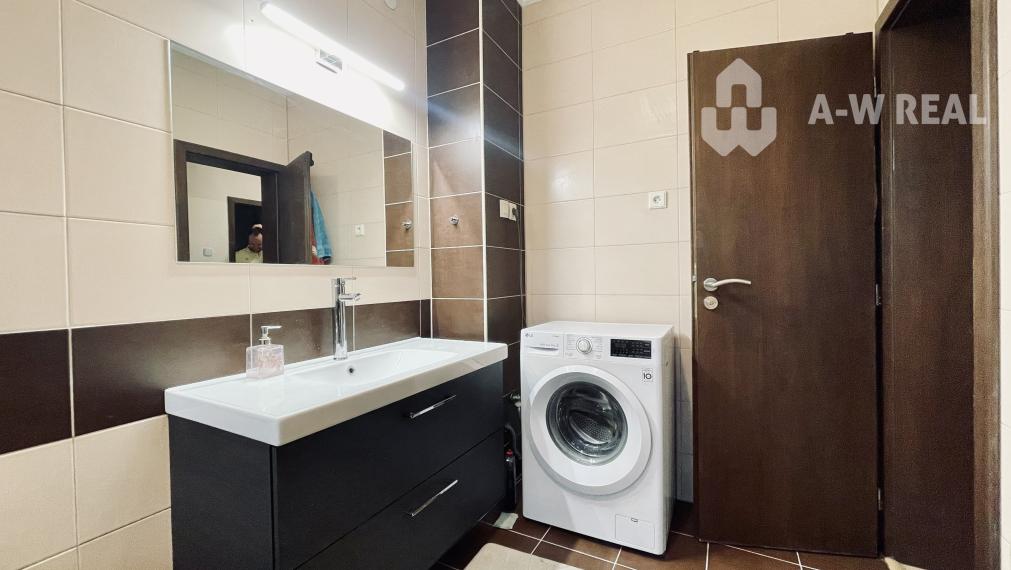 A-W REAL | KOMPLETNE PREROBENÝ RODINNÝ DOM NA PREDAJ V KĽUDNEJ ČASTI MESTA