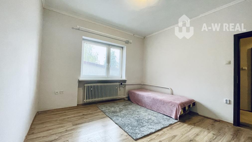 A-W REAL | KOMPLETNE PREROBENÝ RODINNÝ DOM NA PREDAJ V KĽUDNEJ ČASTI MESTA