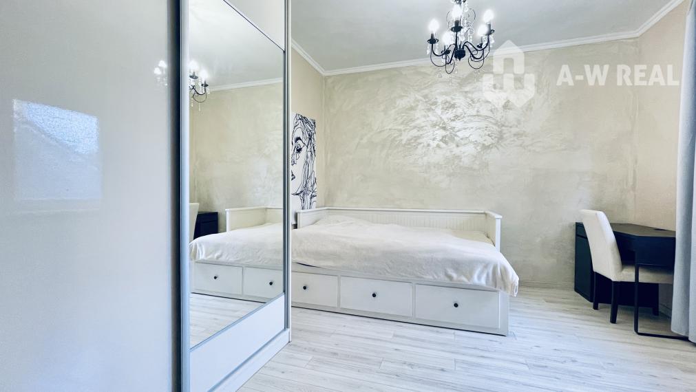 A-W REAL | KOMPLETNE PREROBENÝ RODINNÝ DOM NA PREDAJ V KĽUDNEJ ČASTI MESTA