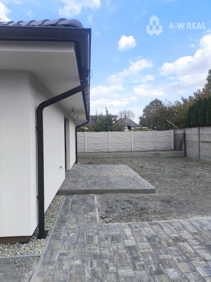 Ponúkame Vám na predaj 4-izbový rodinný dom v obci Topoľníky