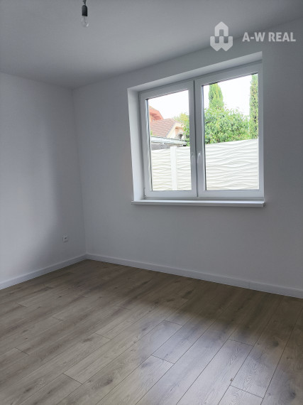 Ponúkame Vám na predaj 4-izbový rodinný dom v obci Topoľníky