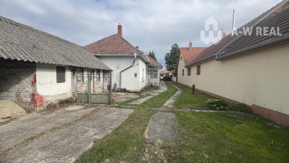 Znížená Cena!Na predaj rodinný dom vo Vrakúni, blízko Dunajskej Stredy