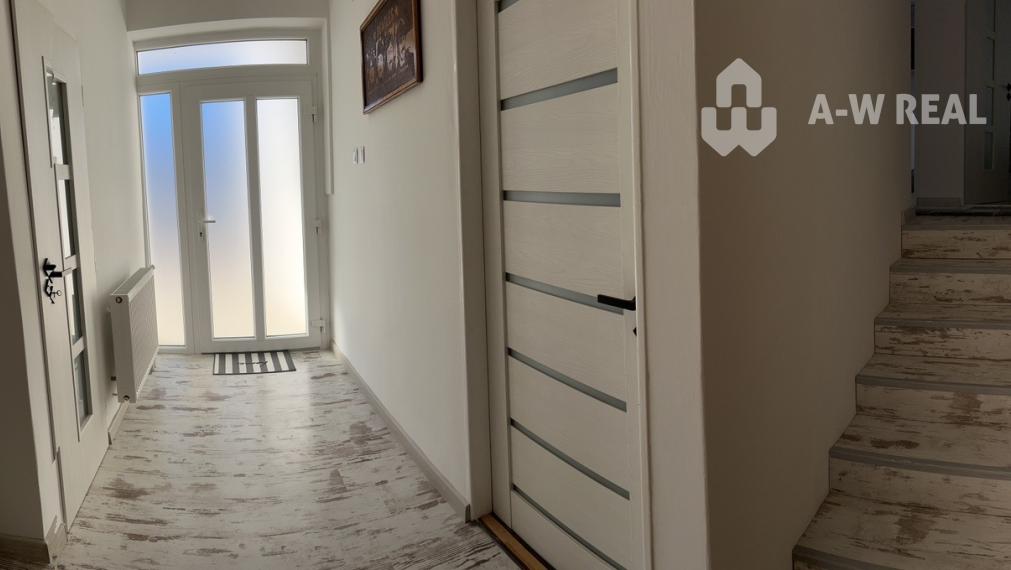 Ůžasný rodinný dom v obci Trstice.