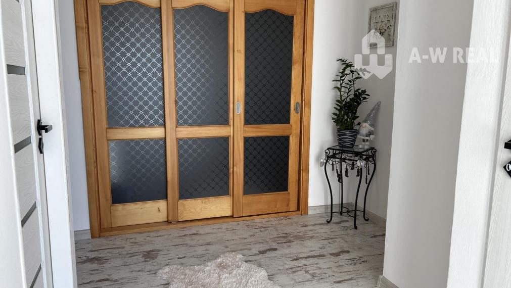 Ůžasný rodinný dom v obci Trstice.