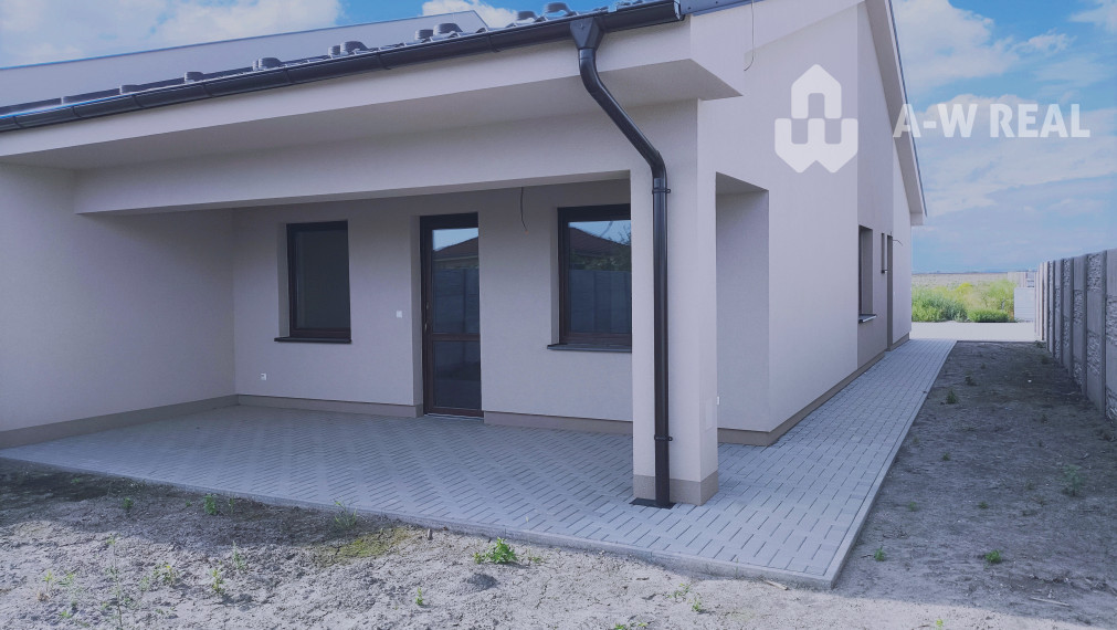 Treba len prísť a bývať - 4izbový rodinný dom (dvojdom) v obci Horná Potôň!