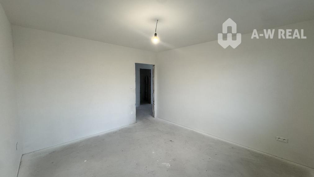 VEĽKÝ MEDER -Dvojdom- 4izbová bytová jednotka