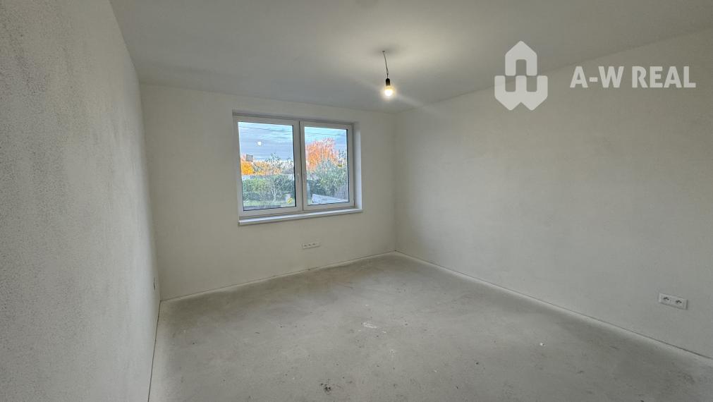 VEĽKÝ MEDER -Dvojdom- 4izbová bytová jednotka