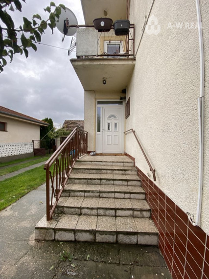 Na predaj 5 izbový rodinný dom s malým pozemkom  v obci Dolný Štál