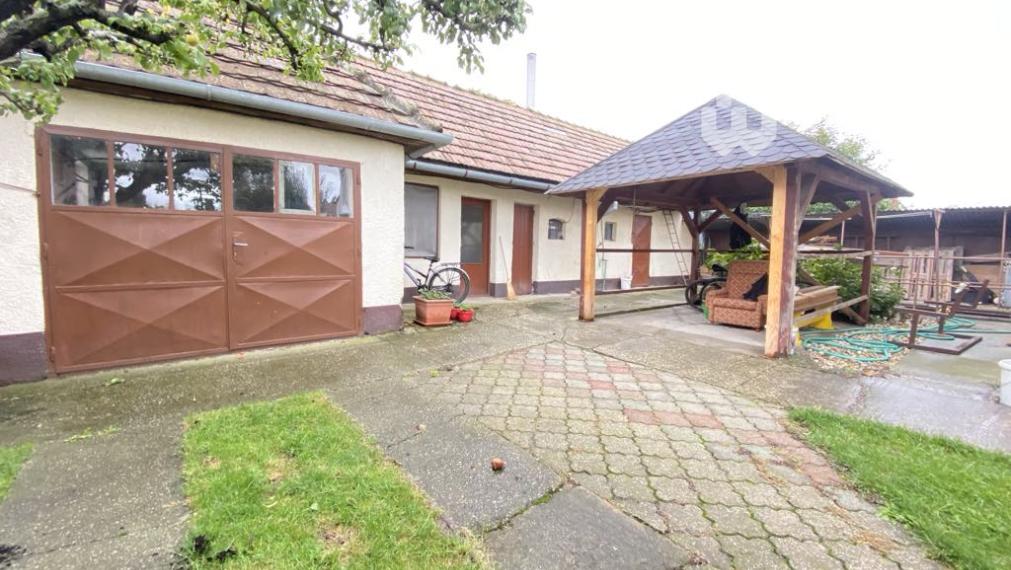 Na predaj 5 izbový rodinný dom s malým pozemkom  v obci Dolný Štál