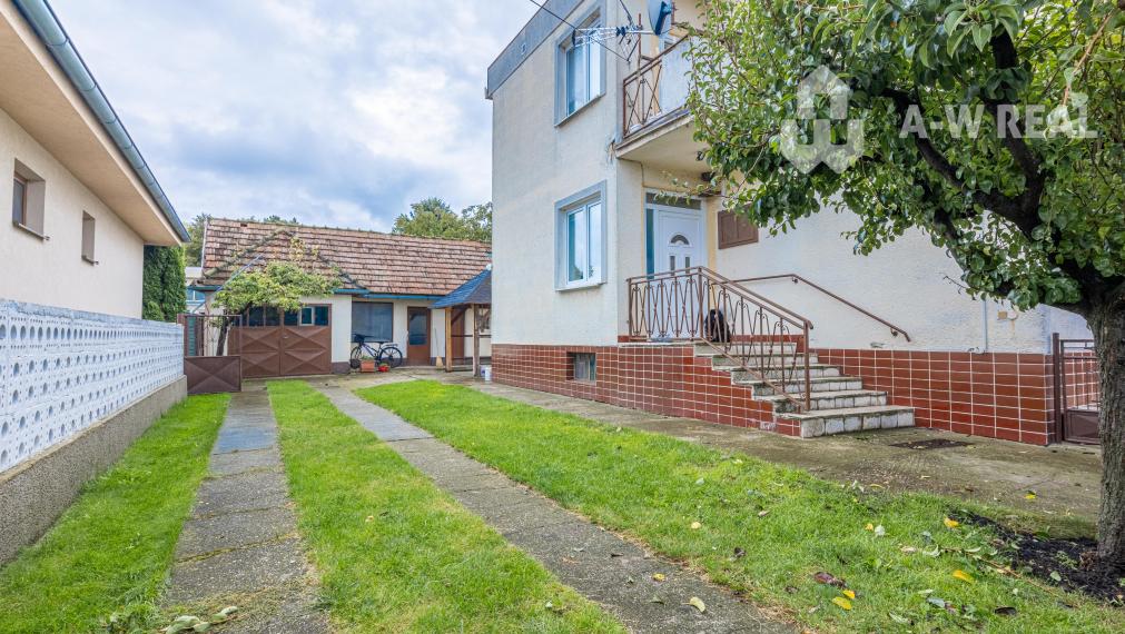 Na predaj 5 izbový rodinný dom s malým pozemkom  v obci Dolný Štál