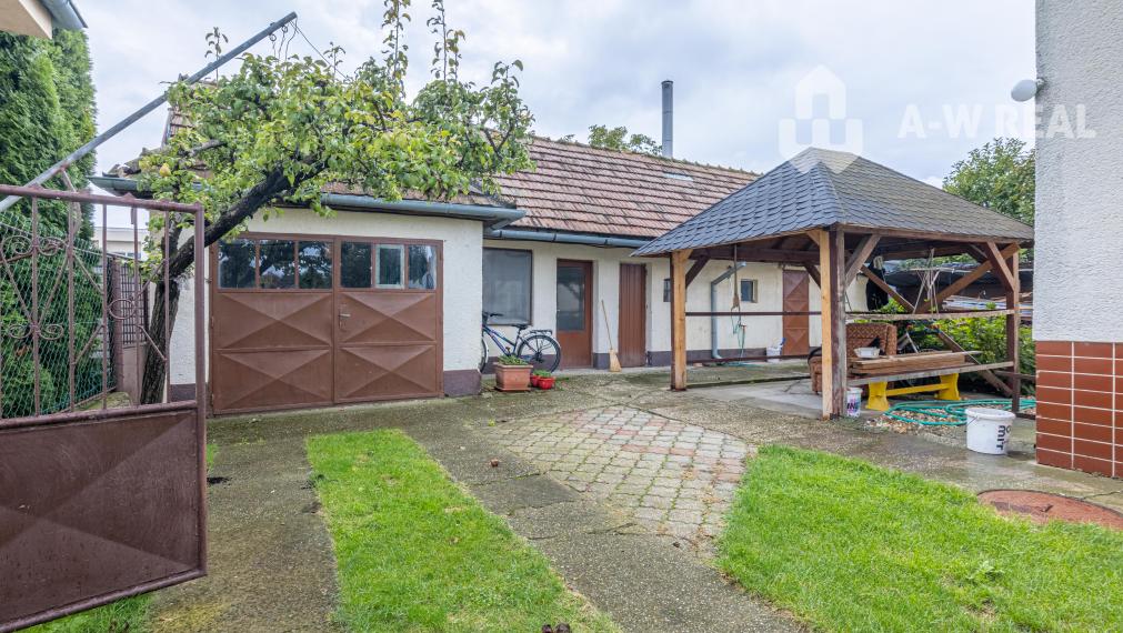 Na predaj 5 izbový rodinný dom s malým pozemkom  v obci Dolný Štál