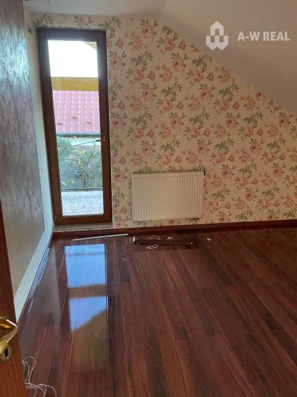 Na prenájom: 6-i. Rodinný dom s garážou a pozemkom, prenájom od 1.12.2025!!!