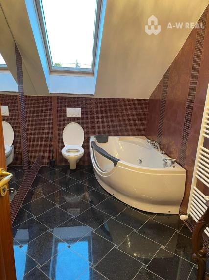 Na prenájom: 6-i. Rodinný dom s garážou a pozemkom, prenájom od 1.12.2025!!!