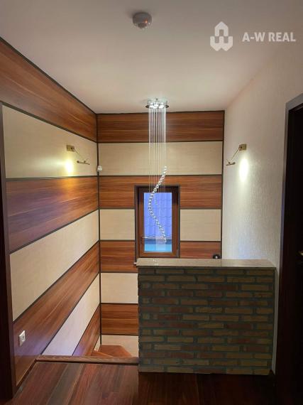 Na prenájom: 6-i. Rodinný dom s garážou a pozemkom, prenájom od 1.12.2025!!!