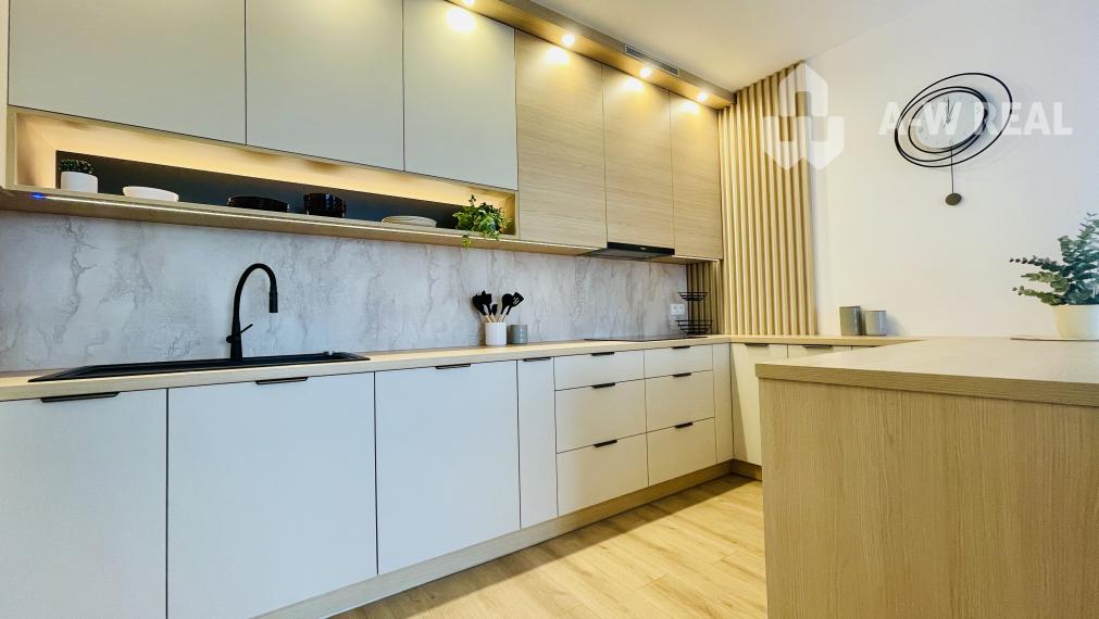 A-W REAL | PRENÁJOM ZARIADENÉHO 2-IZBOVÉHO BYTU S PARKOVACÍM STÁTIM VO VYHĽADÁVANEJ LOKALITE