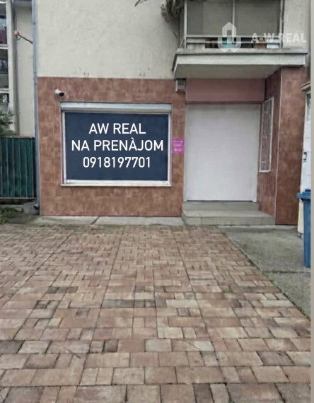 0918197701- Na prenájom kompletne zariadený a funkčný salón manikúry a pedikúry v centre mesta DS s 3 parkovacími miestami