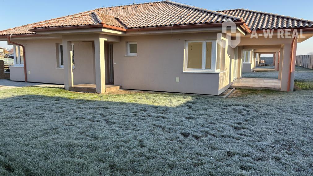 Znížená cena: Horná Potôň: časť Čečínska Potôň : Predaj-kvalitná NOVOSTAVBA- rodinné domy - 4 izbové bungalovy s pozemkom - samostatne stojace RD