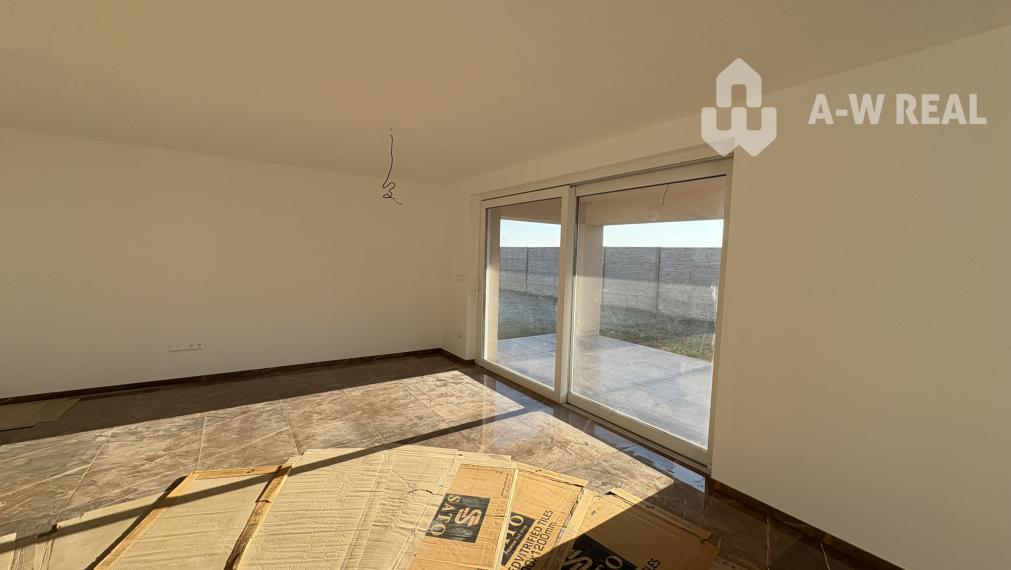 Znížená cena: Horná Potôň: časť Čečínska Potôň : Predaj-kvalitná NOVOSTAVBA- rodinné domy - 4 izbové bungalovy s pozemkom - samostatne stojace RD