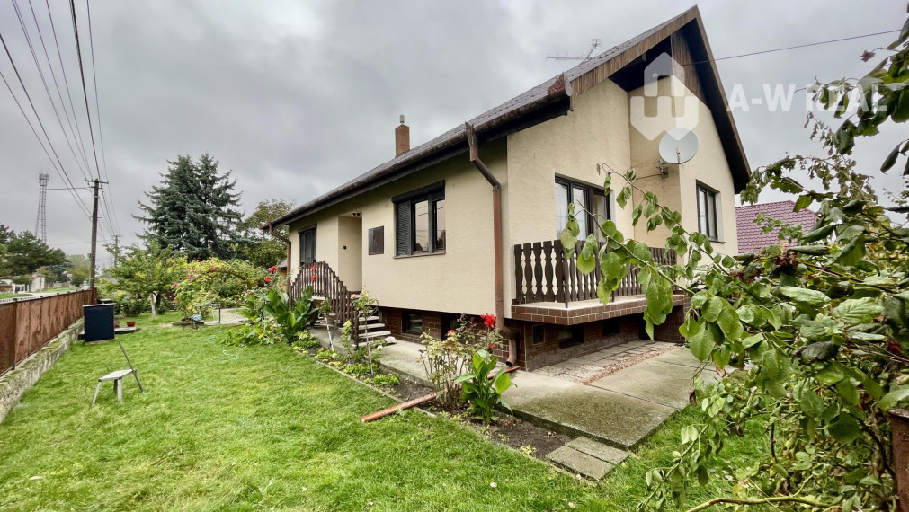 A-W REAL | RODINNÝ DOM NA PREDAJ V OBCI OKOČ