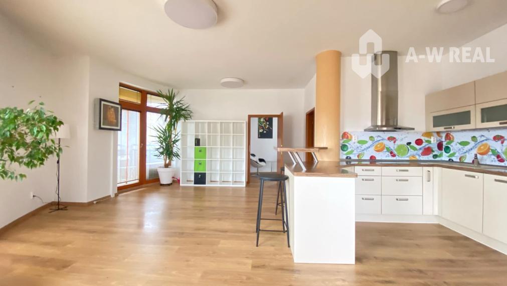 0918197701   Na predaj  elegantný 3 izbový byt priamo v centre Dunajskej Stredy 164 000,-€ / Preferujeme hotovosť