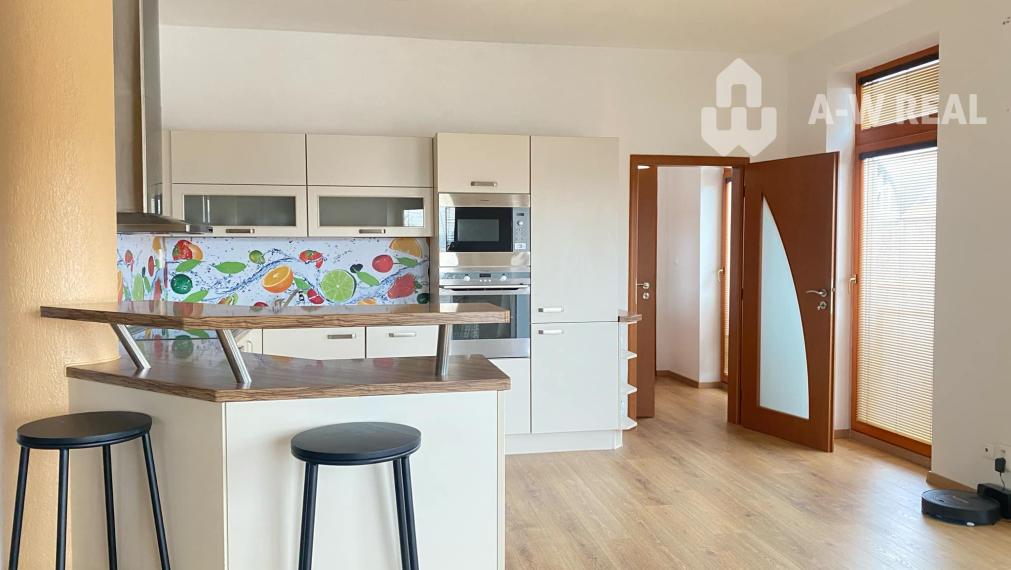 0918197701   Na predaj  elegantný 3 izbový byt priamo v centre Dunajskej Stredy 164 000,-€ / Preferujeme hotovosť