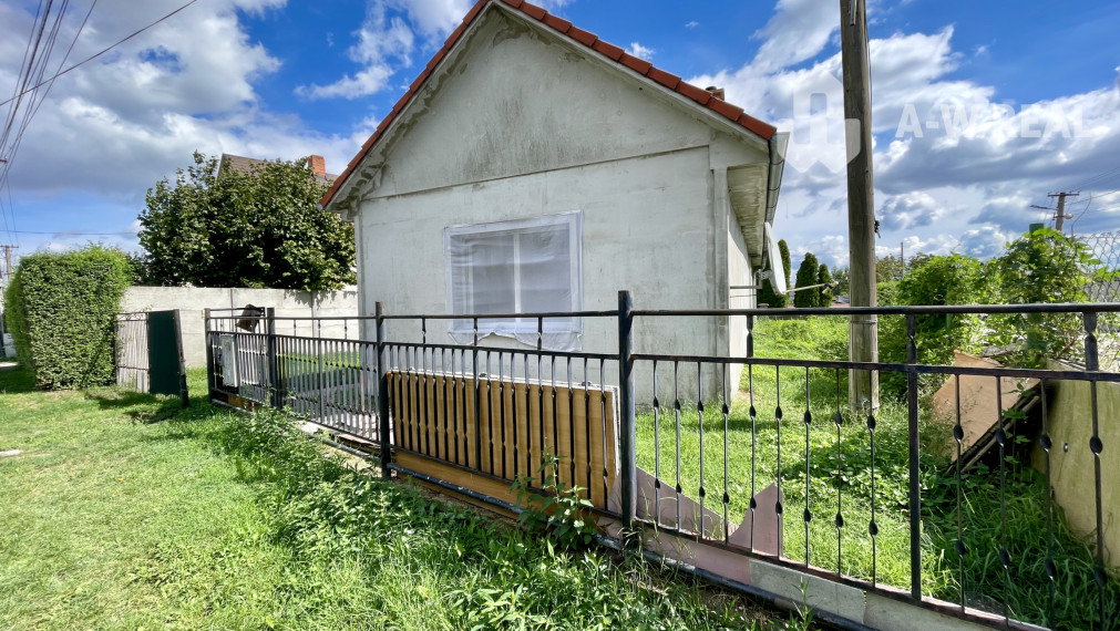 RODINNÝ DOM S ÚTULNÝM POZEMKOM NA PREDAJ V OBCI PATAŠ