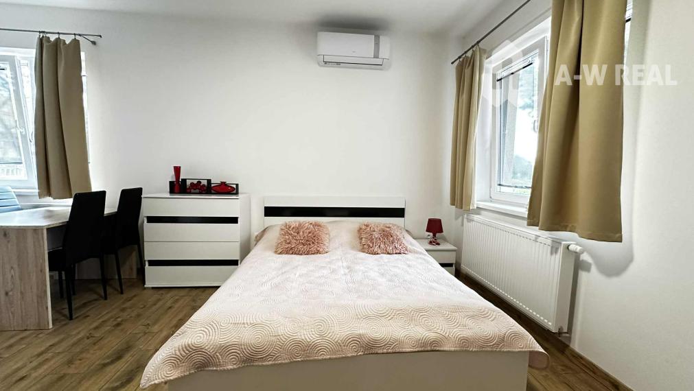 0918/197 701  Na prenájom pekná a kompletne zariadená garsónka v Dunajskej Strede vedľa termálneho kúpaliska s klimatizáciou, s internetom aj s parkovacím miestom od 1-ého FEBRUÁRA