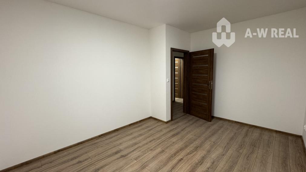 Awreal ponúka na predaj 4izbový bungalov v Hornom Bare