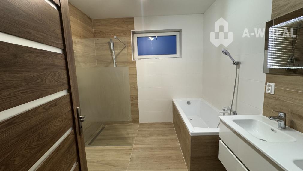 Awreal ponúka na predaj 4izbový bungalov v Hornom Bare