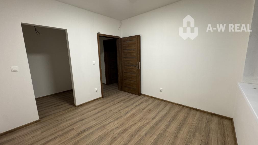 Awreal ponúka na predaj 4izbový bungalov v Hornom Bare