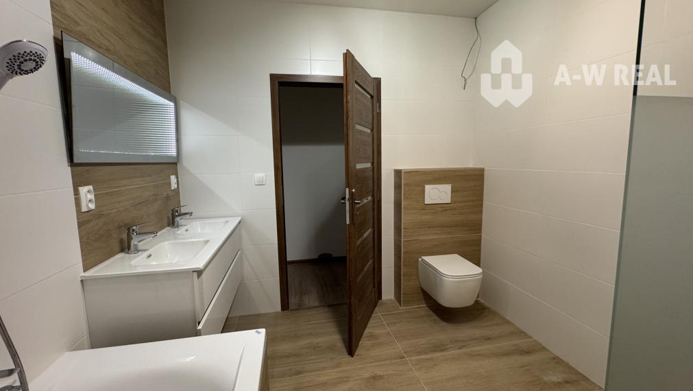 Awreal ponúka na predaj 4izbový bungalov v Hornom Bare