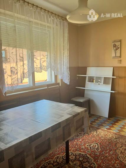 REZERVOVANÉ  0918197701 - Na predaj poschodový rodinný dom v pôvodnom stave v obci Vydrany