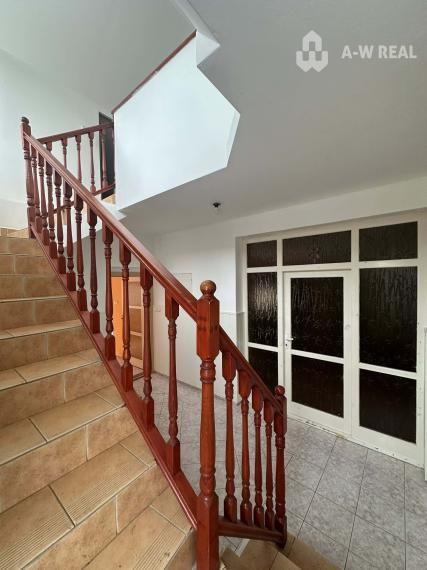 0918/197 701 Na predaj 2 generačný , 6 izbový poschodový dom s 2 samostatnými kuchyňami s veľkým pozemkom v obci Dolný Štál