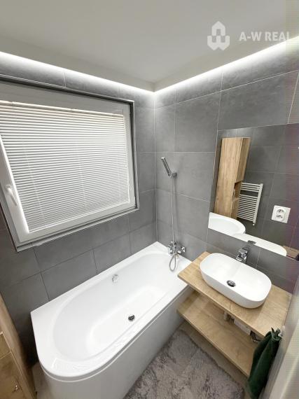 Exkluzívny 4-izbový byt v centre Šamorína - Gazdovský rad