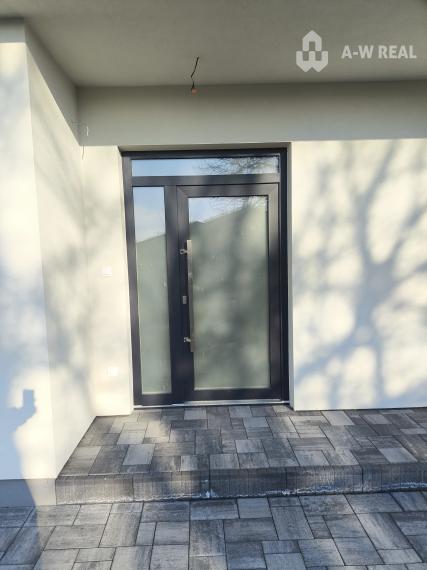 4 izbový rodinný  dom v obci Michal na Ostrove!