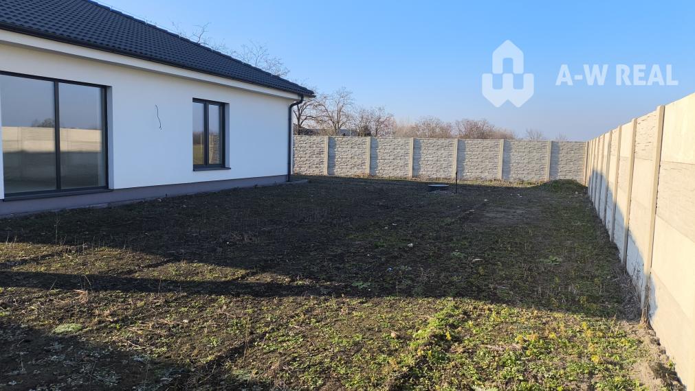 4 izbový rodinný  dom v obci Michal na Ostrove!