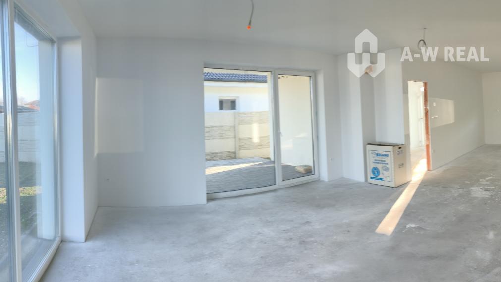 4 izbový rodinný  dom v obci Michal na Ostrove!