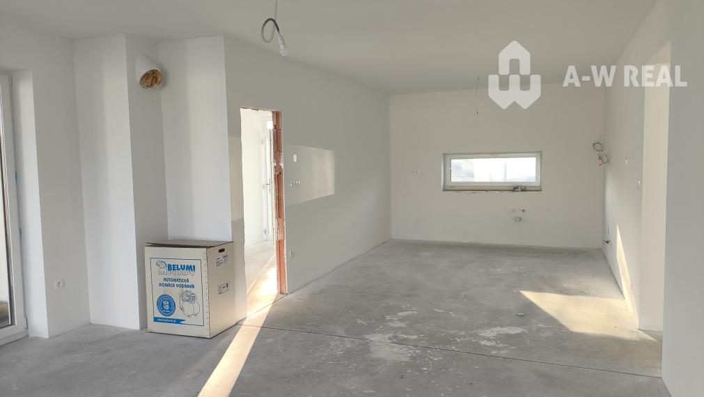 4 izbový rodinný  dom v obci Michal na Ostrove!