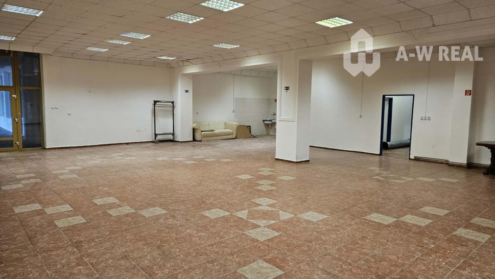 Exkluzívny obchodný priestor na predaj v centre Dunajskej Stredy – ul. Vámbéryho