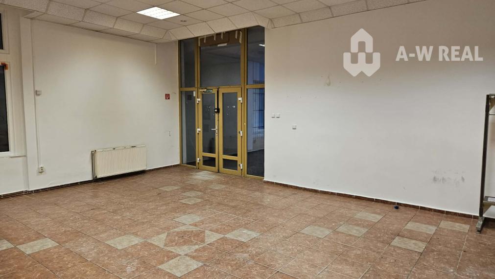 Exkluzívny obchodný priestor na predaj v centre Dunajskej Stredy – ul. Vámbéryho